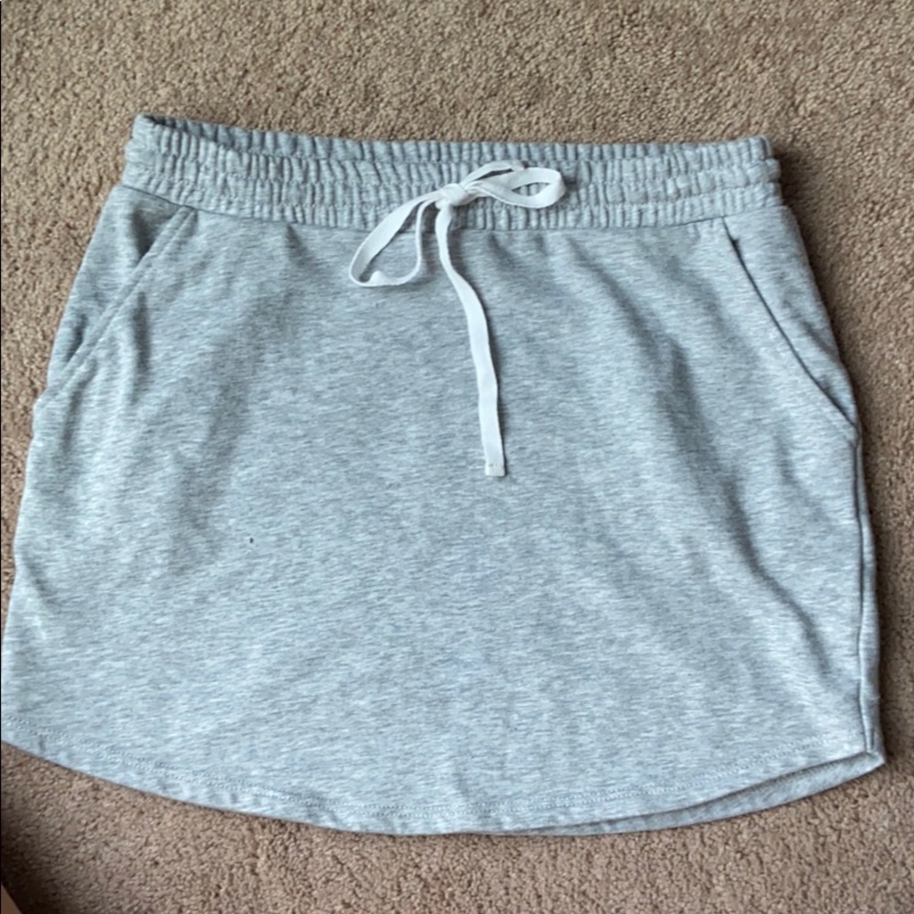 Short gray casual comfy skirt